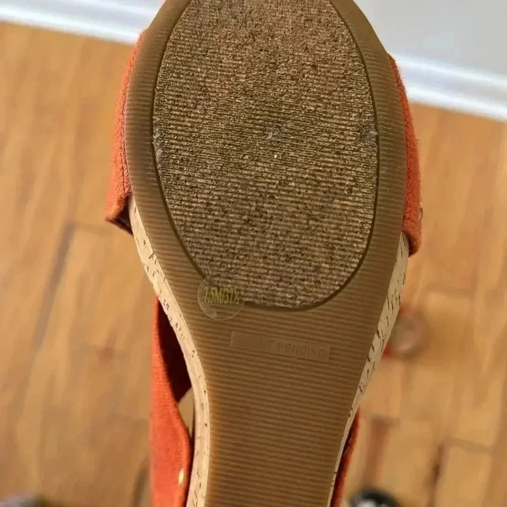 Lucky Brand women’s Miller 2 cork and Canvas wedge size 7.5